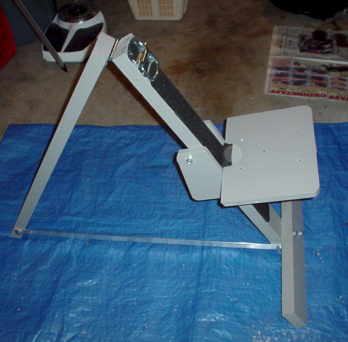 chair-1.jpg (243366 bytes)