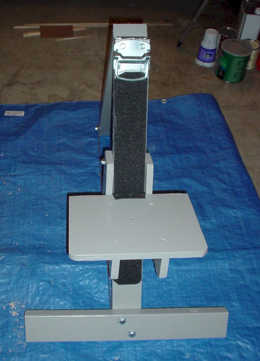 chair-2.jpg (192277 bytes)